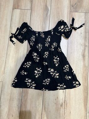 American Eagle Outfitters Black Floral Tie-Shoulder Dress